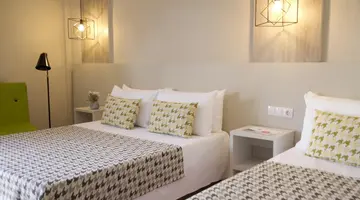 ALEGRIA PLAZA PARIS HOTEL ****