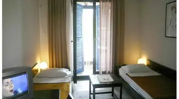 Aleksandar Hotel