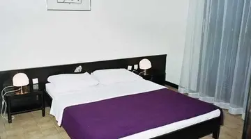 Aleksandar Hotel