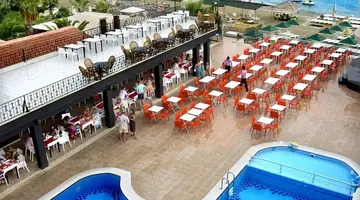 Aleria Belport Beach