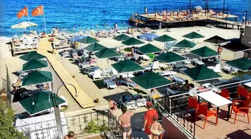 Aleria Belport Beach