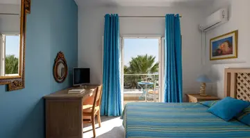 Alesahne Beach Hotel