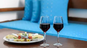Alesahne Beach Hotel