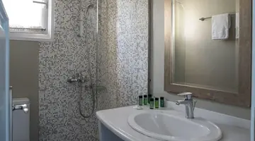 Alesahne Beach Hotel