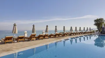 Alexander Beach Hotel And Village Resort