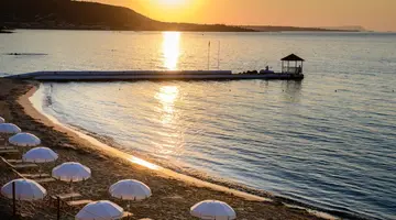 ALEXANDER BEACH HOTEL AND VILLAGE RESORT