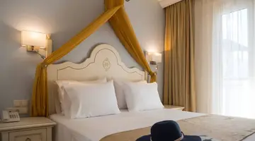 ALEXANDER BEACH HOTEL AND VILLAGE RESORT