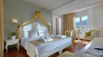 Alexander Beach Hotel & Village Resort