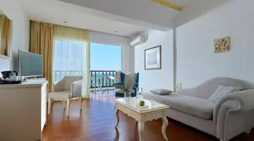Alexander Beach Hotel & Village Resort