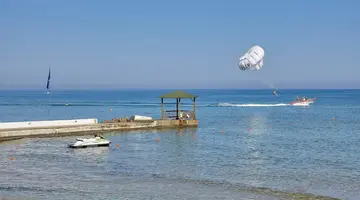 Alexander Beach Hotel & Village Resort