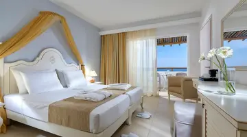Alexander Beach Hotel & Village Resort