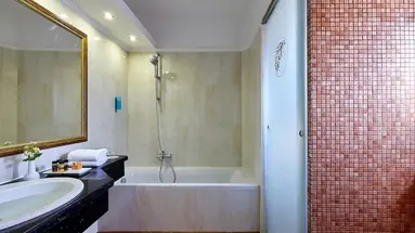 Alexander Beach Hotel & Village Resort