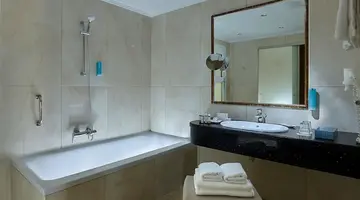 Alexander Beach Hotel & Village Resort