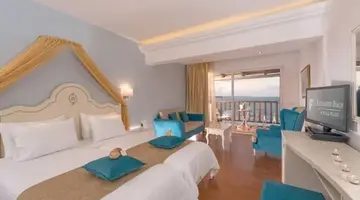 Alexander Beach Hotel & Village