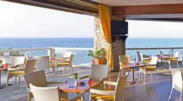 Alexander Beach Hotel & Village
