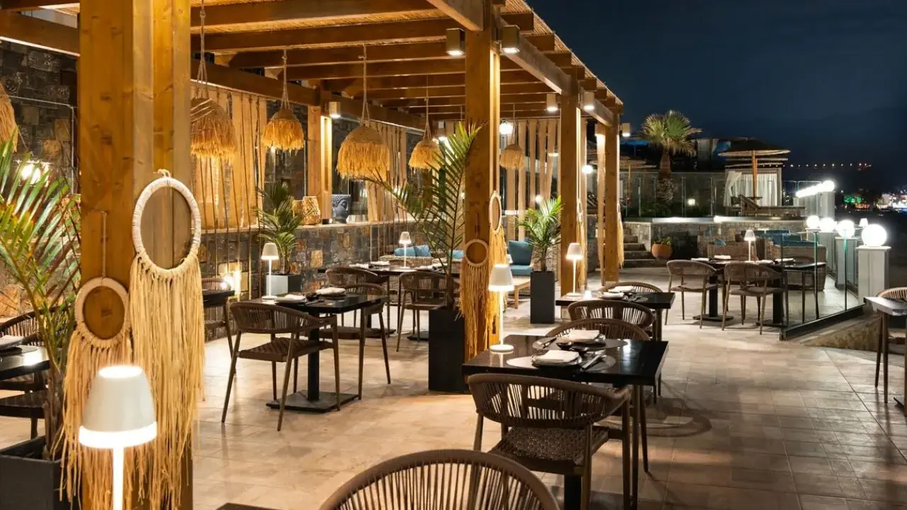 Alexander Beach Hotel & Village