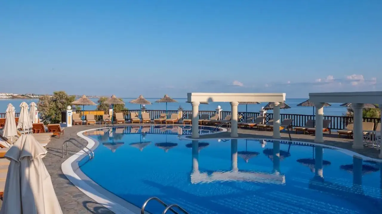 Alexander Beach Hotel & Village