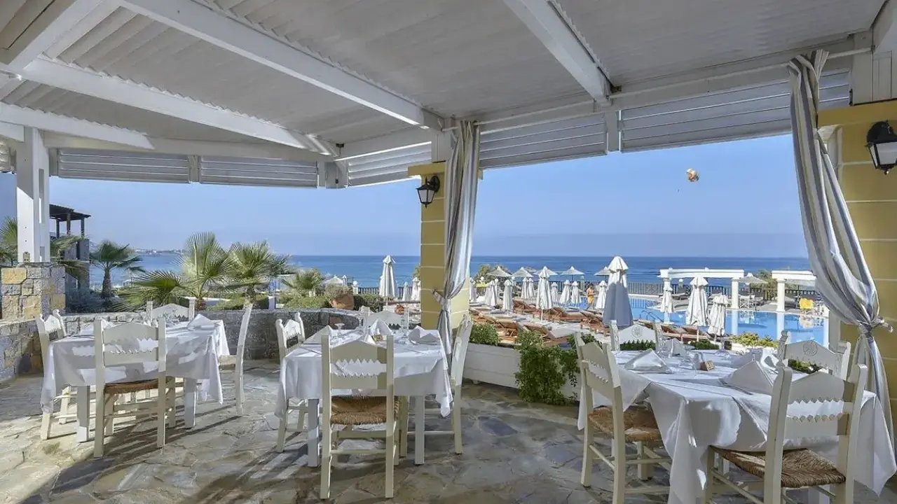 Alexander Beach Hotel & Village