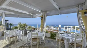 Alexander Beach Hotel & Village