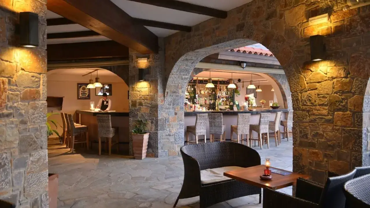 Alexander Beach Hotel & Village