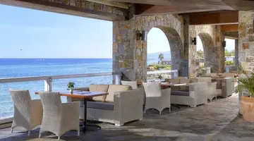 Alexander Beach Hotel & Village