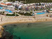 Alexander Beach Hotel