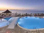 Alexander Beach Hotel