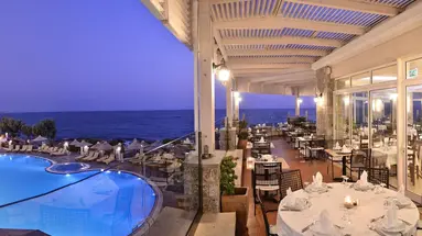 Alexander Beach Hotel