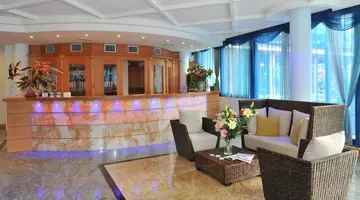 Alexander Hotel