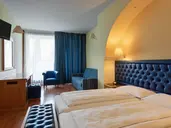 Alexander Hotel