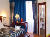Alexander Resort