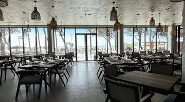 Alexander Resort