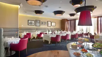 Alexander The Great Hotel