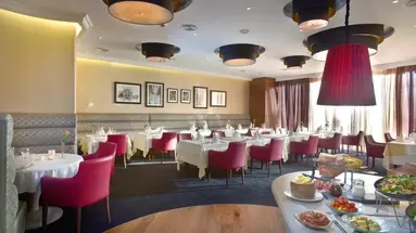 Alexander The Great Hotel