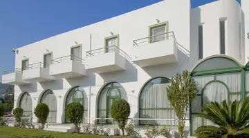 Alexandra Beach Hotel and Apartments