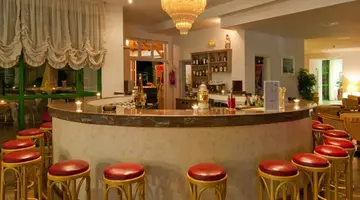 Alexandra Beach Hotel and Apartments