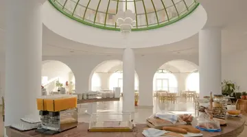 Alexandra Beach Hotel and Apartments