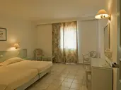Alexandra Beach Hotel and Apartments