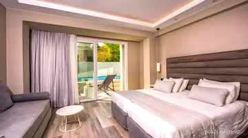 Alexandra Beach Resort & Spa