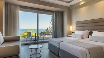 Alexandra Beach Resort & Spa