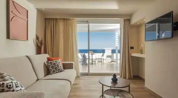 Alexandra Beach Resort & Spa