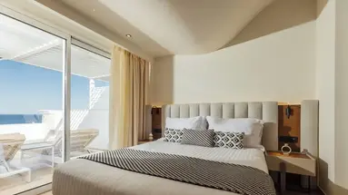 Alexandra Beach Resort & Spa