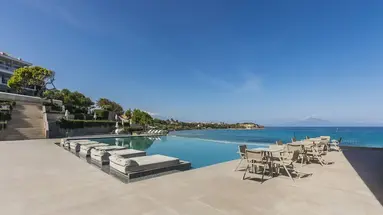 Alexandra Beach Resort & Spa