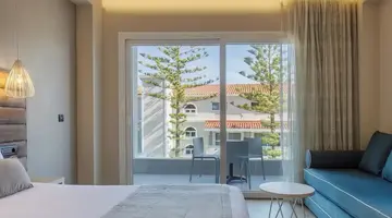 Alexandra Beach Resort & Spa