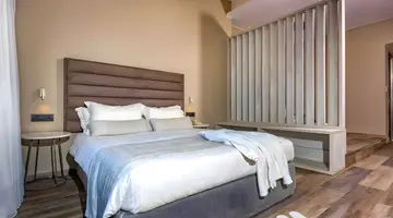 Alexandra Beach Resort & Spa