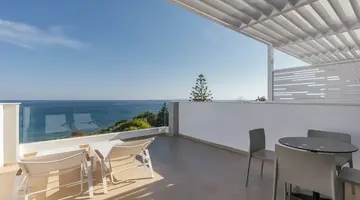 Alexandra Beach Resort & Spa