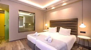 Alexandra Beach Resort & Spa