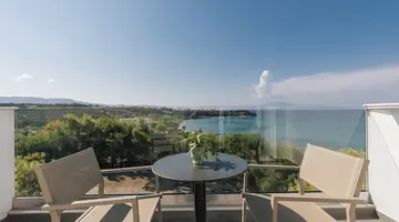 Alexandra Beach Resort & Spa