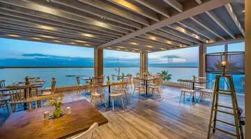 Alexandra Beach Resort