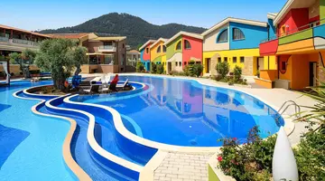 Alexandra Golden Thassos Boutique